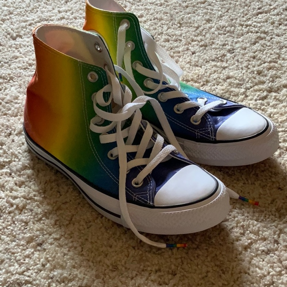 Hi top converse
